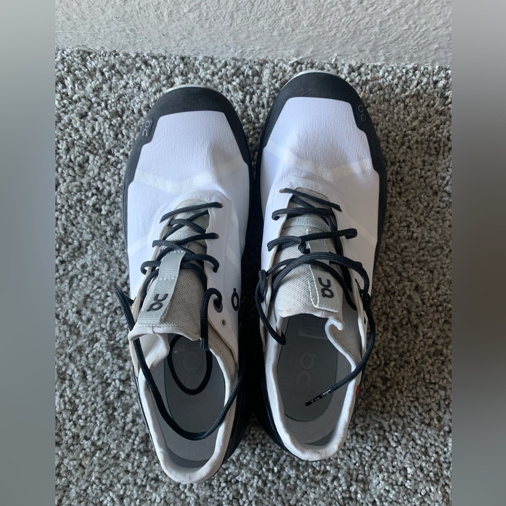 In Cloud running shoes